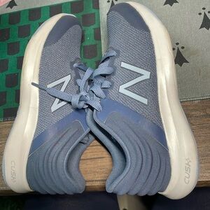 New Balance women’s Ralaxa sneakers size 6 in blue